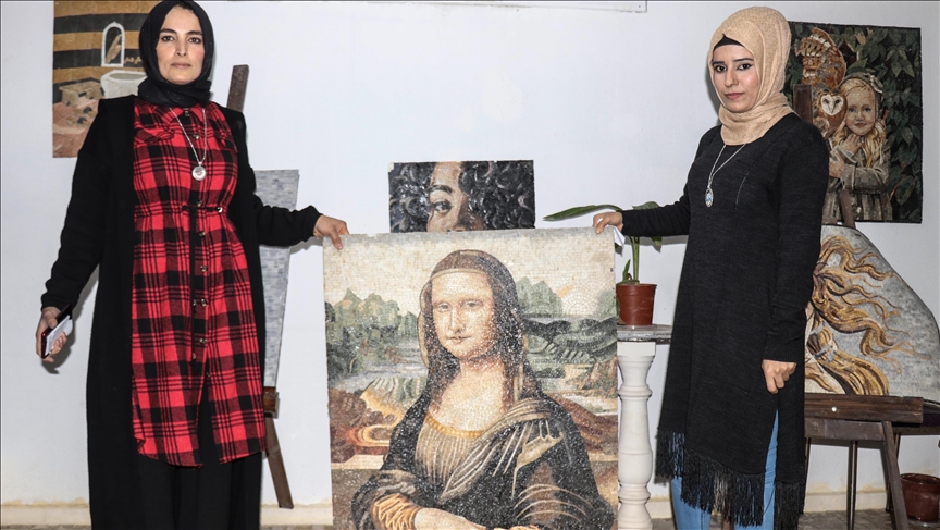 Türk ve Suriyeli iki kadının mozaik yeteneği 40 kişiye istihdam sağladı