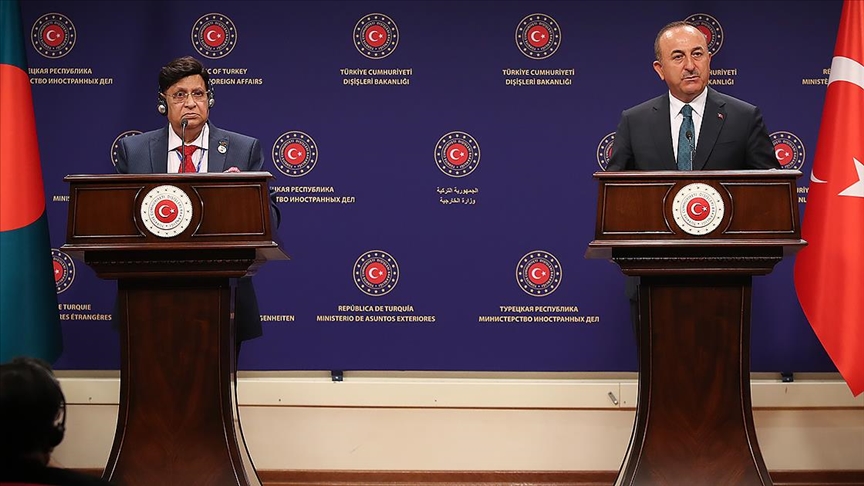 Dışişleri Bakanı Çavuşoğlu, Bangladeşli mevkidaşı Momen ile görüştü