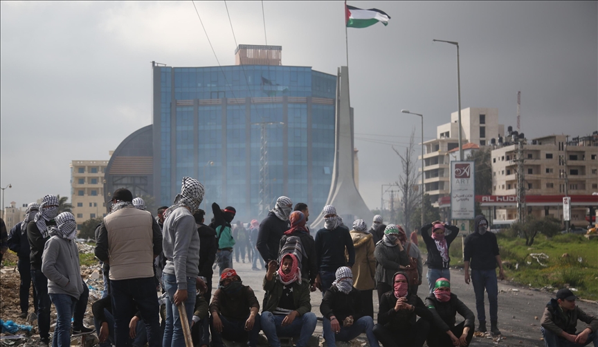 الجيش الإسرائيلي يقتحم حرم جامعة فلسطينية قرب رام الله