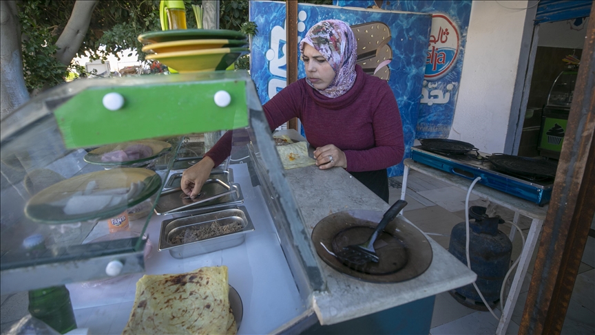 من البرلمان إلى السوق.. "25 يوليو" يقلب حياة صحفية تونسية (مقابلة)