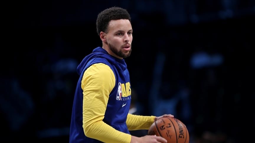 Stephen Curry jadi pencetak 3 angka terbanyak dalam sejarah NBA