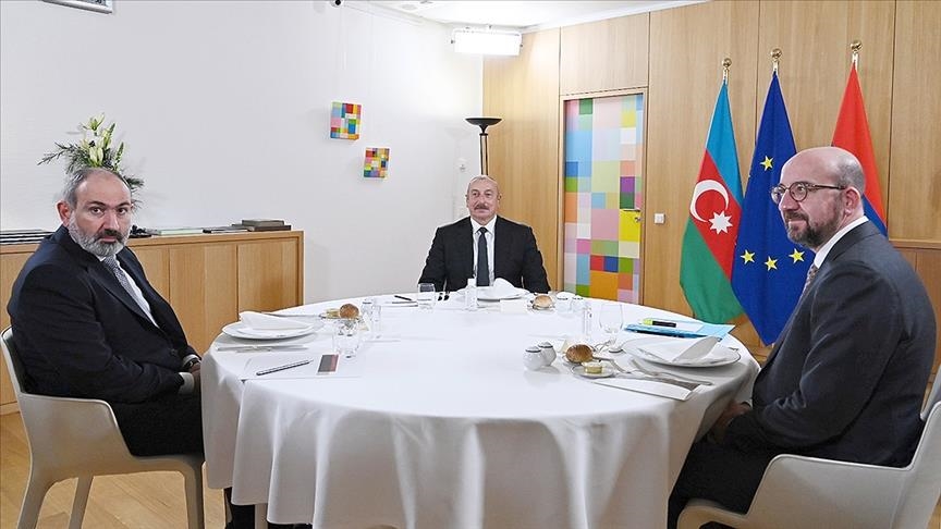 دیدار رئیس‌جهور آذربایجان و نخست‌وزیر ارمنستان با رئیس شورای اتحادیه اروپا