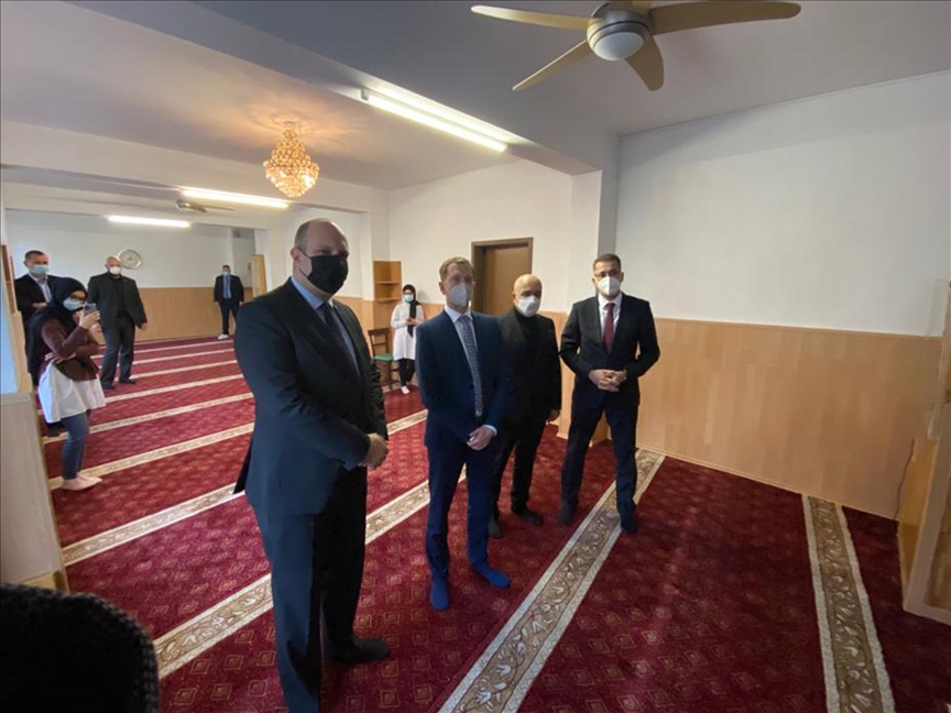 Saksonya Eyaleti Başbakanı Kretschmer DİTİB Leipzig Eyüp Sultan Camisini ziyaret etti