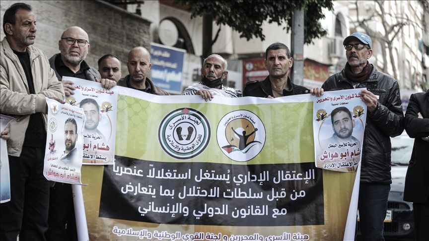 تظاهرات فلسطینیان در حمایت از زندانیان در بند اسرائیل