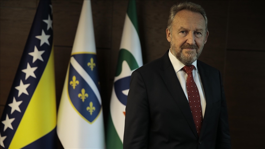 Izetbegović nakon sjednice GO SDA: Mislim da su u Narodnoj skupštini RS-a ušli u "crvenu zonu"