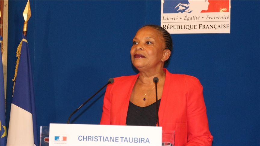 Former minister Taubira plans to run for French presidency