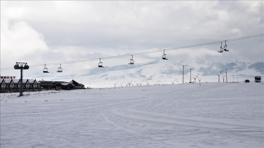 Cıbıltepede kayak sezonu için yeterli seviyede kar bekleniyor