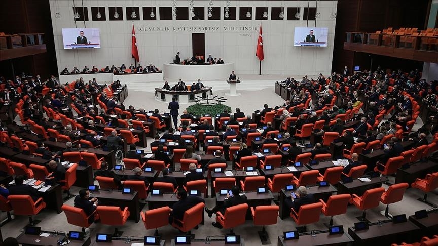 Парламент Турции одобрил госбюджет на 2022 год 