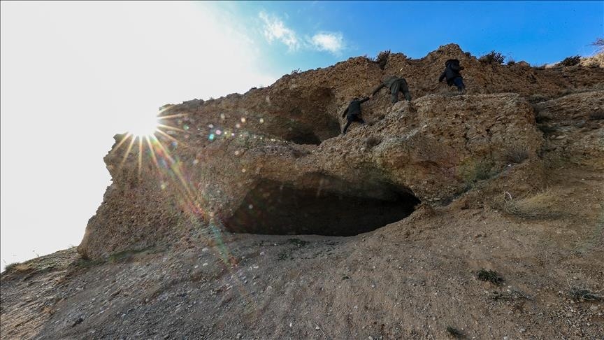 Living area believed to be from Middle Ages found in eastern Turkey