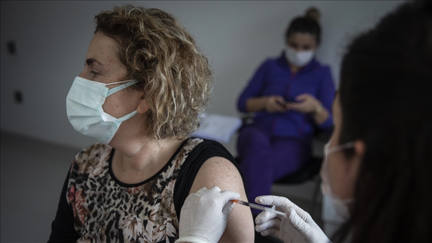 U Turskoj aplicirano više od 124 miliona doza vakcine protiv koronavirusa