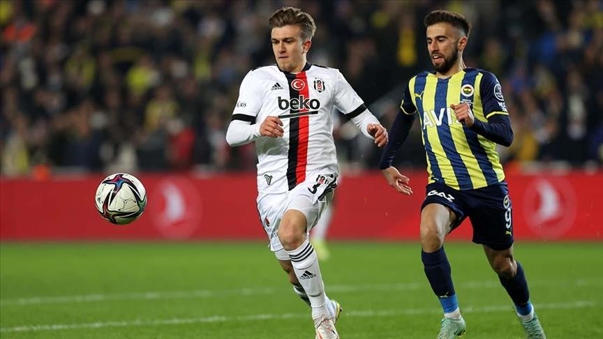Fenerbahce, Besiktas share points in 2-2 draw in Turkish Super Lig derby