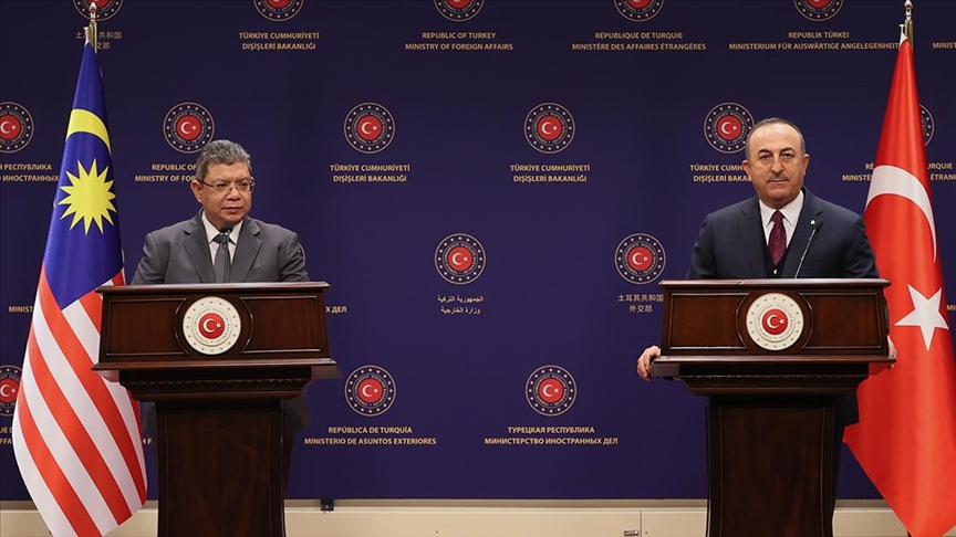 Sastanak Cavusoglu - Abdullah: Turska spremna pomoći Maleziji koja je pogođena poplavama