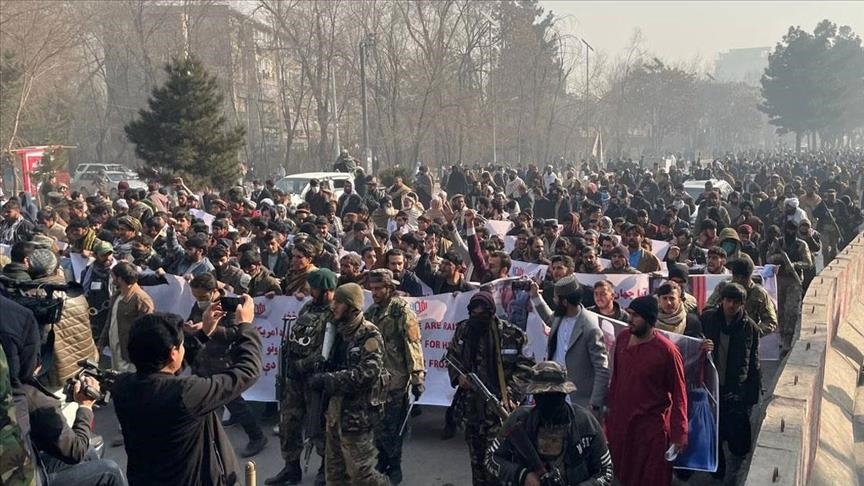 Afghans stage anti-US rally, asking release of Afghanistan's frozen funds