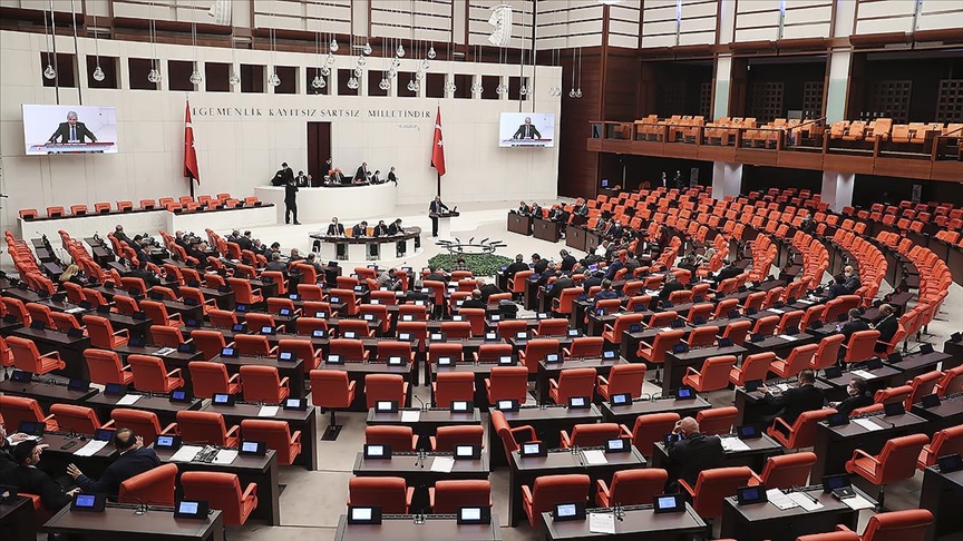 Asgari ücret tutarından gelir ve damga vergisi alınmamasına ilişkin teklifin görüşmelerine başlandı