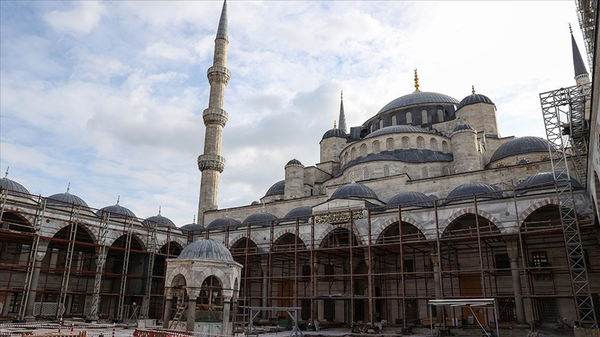 Sultanahmet Camisi'nin en kapsamlı restorasyonu 2022 yılının ortalarında tamamlanacak