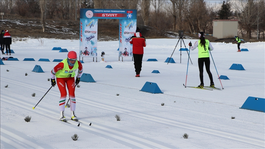Türkiye Pekindeki Kış Olimpiyatlarına 7 sporcu göndermeyi hedefliyor