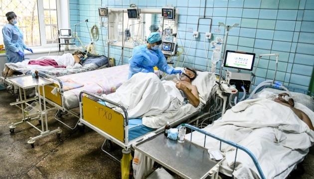 В Украине за сутки выявлено менее 3 тыс. случаев заражения COVID-19