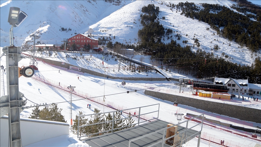 تركيا.. مركز "بالان دوكان" يستعد لاستقبال عشاق التزلج