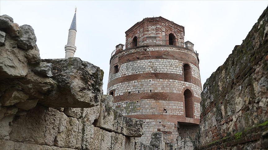 Sanat tarihçilerinin 'başyapıt' olarak nitelendirdiği Makedon Kulesi'nde restorasyon başladı