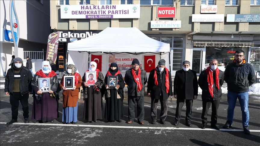 Another family joins anti-PKK protest in southeastern Turkey