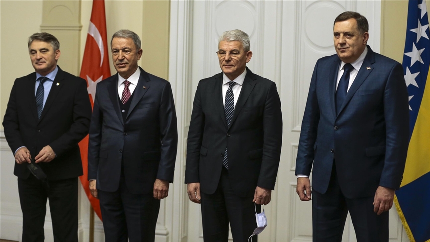 Turkish defense minister meets top Bosnian leadership