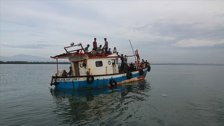 قایق پناهجویان مسلمان روهینگیا به اندونزی رسید