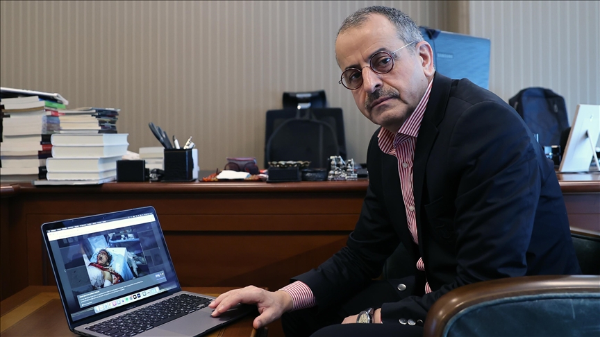 Star Gazetesi Genel Yayın Yönetmeni Albayrak 'Yılın Fotoğrafları'nı oyladı