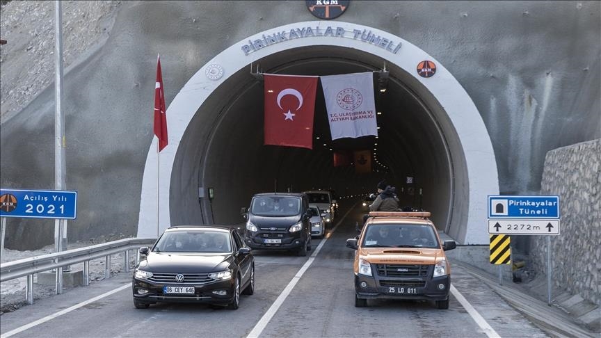افتتاح تونل «پیرین‌کایالار» به عنوان دروازه ترکیه و قفقاز