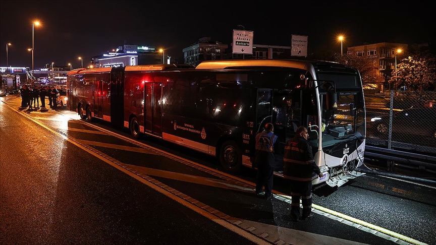 İncirli'de metrobüs yangını