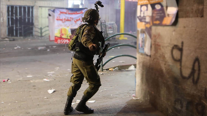 İsrail askerleri bıçaklı saldırı iddiasıyla bir Filistinliyi öldürdü