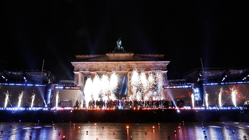 Европа «беззвучно» встретила Новый год