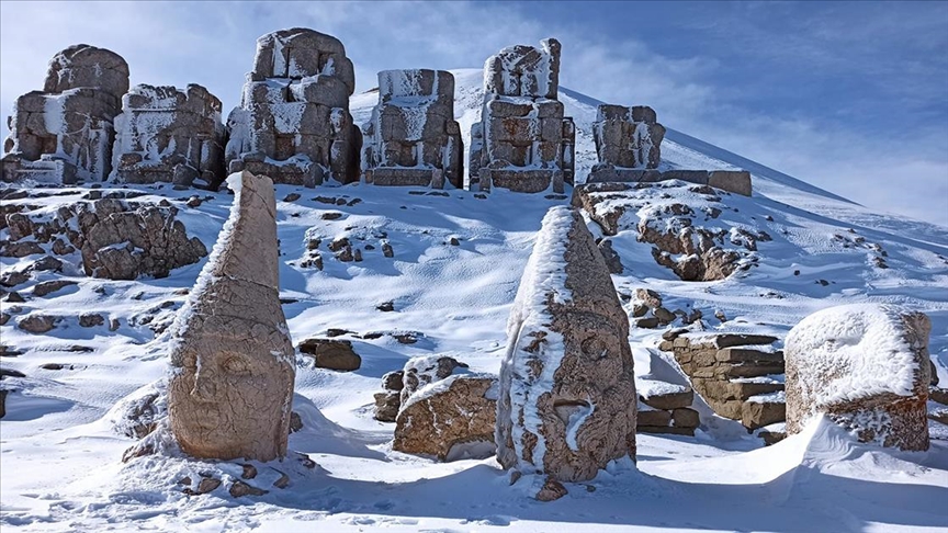 Nemrut Dağı Ören Yeri'ni geçen yıl 171 bin kişi gezdi