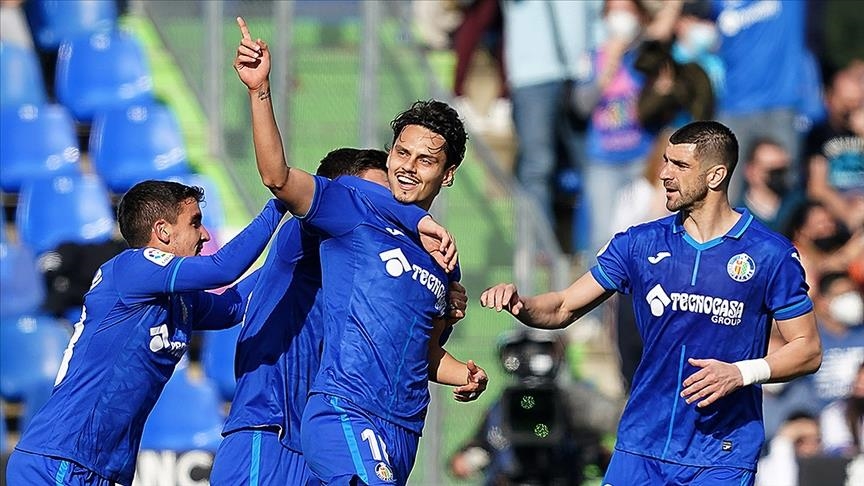 Getafe end Real Madrid's 15-game unbeaten streak in capital derby