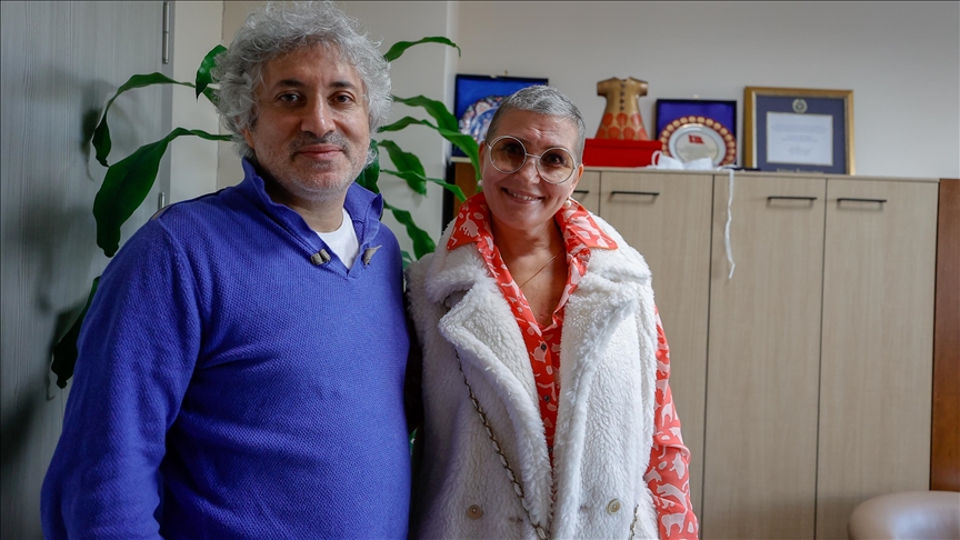 Mjekët turq trajtojnë pacienten ruse të diagnostikuar me kancer në gji