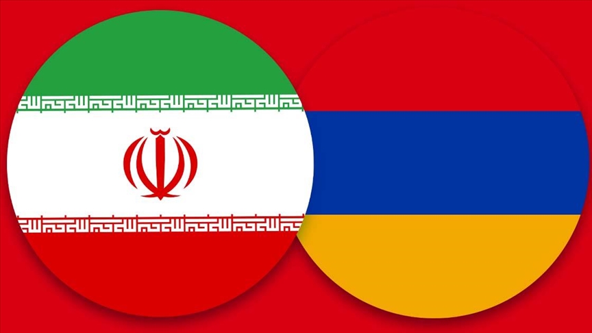 Iranian, Armenian leaders discuss regional developments in phone call