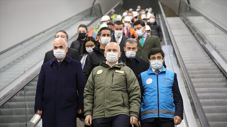 Bakan Karaismailoğlu: İstanbuldaki 251 kilometre olan raylı sistem uzunluğunu 354,3 kilometreye yükselteceğiz