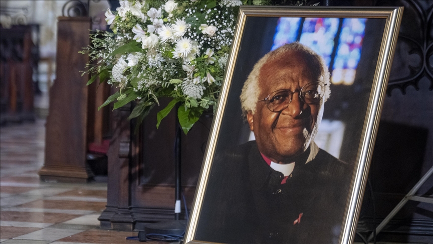 GÖRÜŞ - Apartheid'e karşı bir özgürlük savaşçısı: Desmond Mpilo Tutu