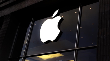 „Епл“ стана „првата компанија чија пазарна вредност надмина 3 трилиони долари“ 