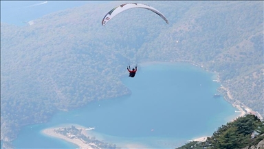 انجام بیش از 167 هزار پرش با پاراگلایدر از ارتفاعات باباداغ ترکیه