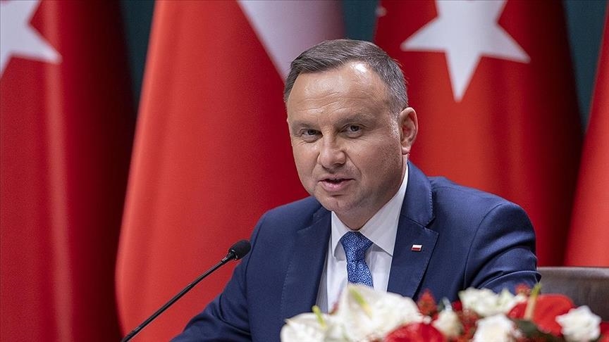 Polish president tests positive for COVID-19 for 2nd time