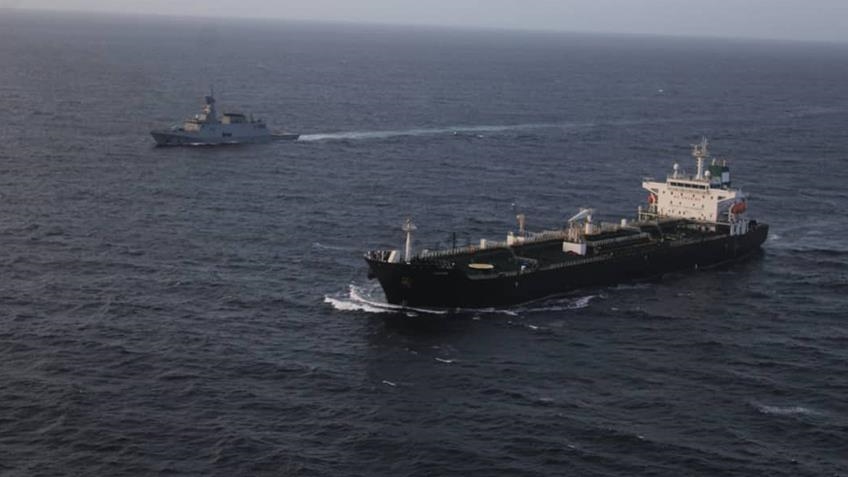 Denuncian que la coalición liderada por Arabia Saudita incautó petrolero en aguas internacionales cerca de Yemen