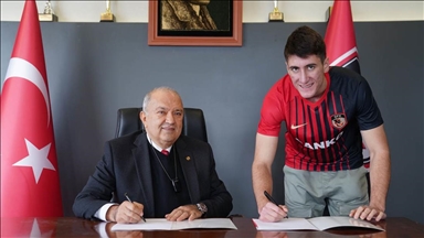Македонскиот фудбалер Станковски потпиша за турскиот клуб Газиантеп