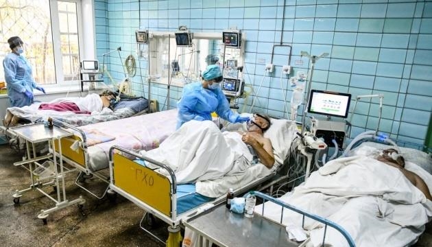 Число летальных исходов от COVID-19 в Украине превысило 97 тыс.