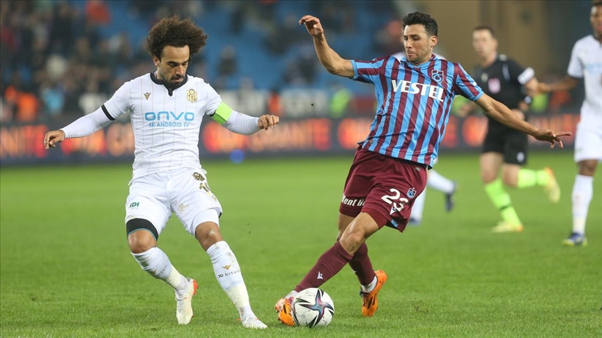 Trabzonspor sezonun ikinci yarısına galibiyetle başladı