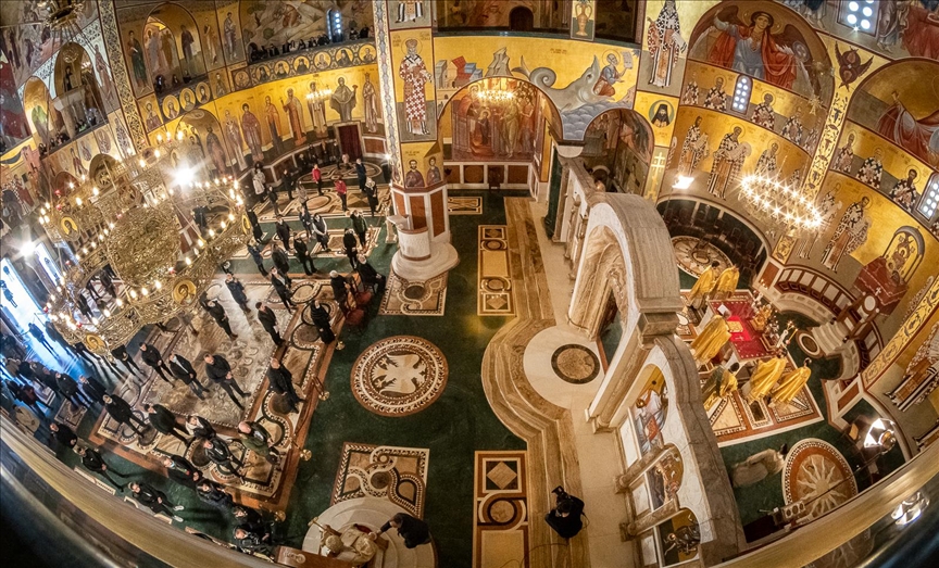 Crna Gora: Božićna liturgija u hramu u Podgorici
