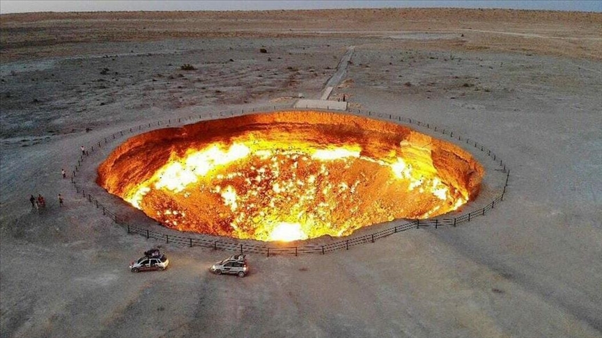В Туркменистане потушат газовый кратер «Врата ада»