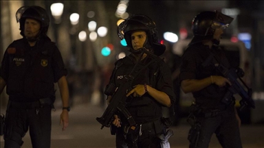 Policia spanjolle shkatërron një rrjet të trafikut të drogës që bënte transport nga Maroku në Francë