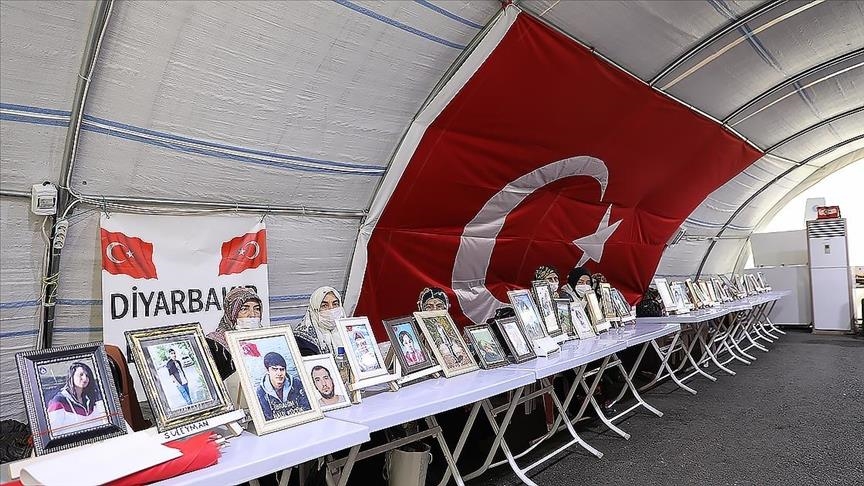 Turquie : les Mères de Diyarbakir attendent le retour de leurs enfants