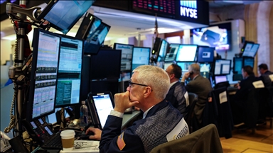 US stocks open lower with tech selloff, rising volatility