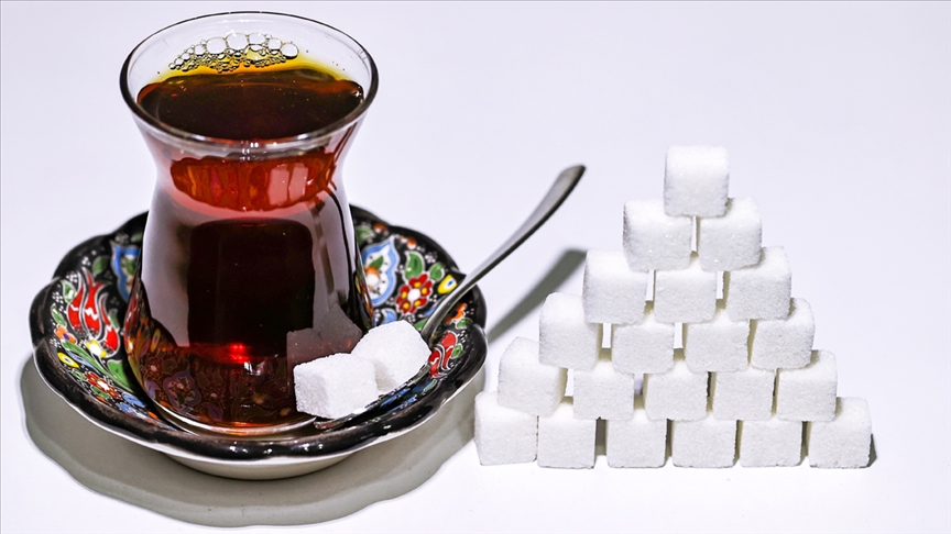 Bakan Pakdemirli: Yeni sezona kadar raftaki talebi karşılayacak şeker bulunuyor